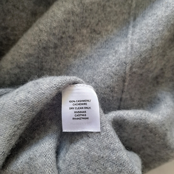 Gray Cashmere Sweater - Picture 3 of 4